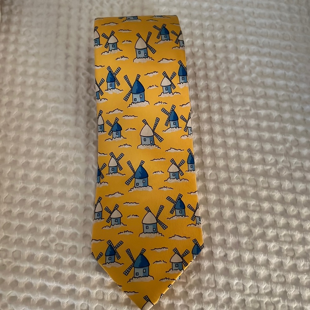 Hermes yellow with blue windmills neck tie